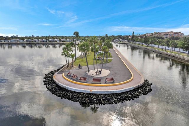 4851 W GANDY BOULEVARD B6-L27, Tampa, FL 33611