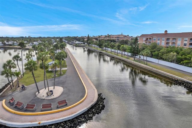 4851 W GANDY BOULEVARD B6-L27, Tampa, FL 33611