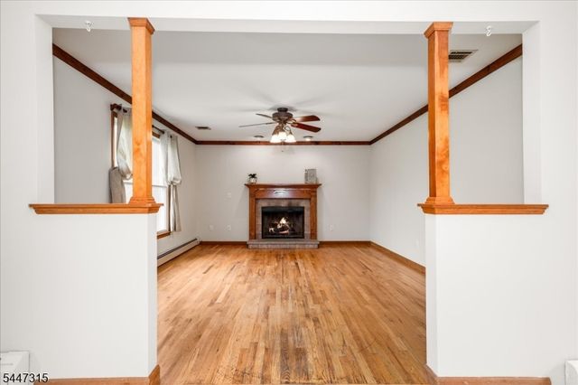 9 Carriage Ln, Hardyston Twp., NJ 07419