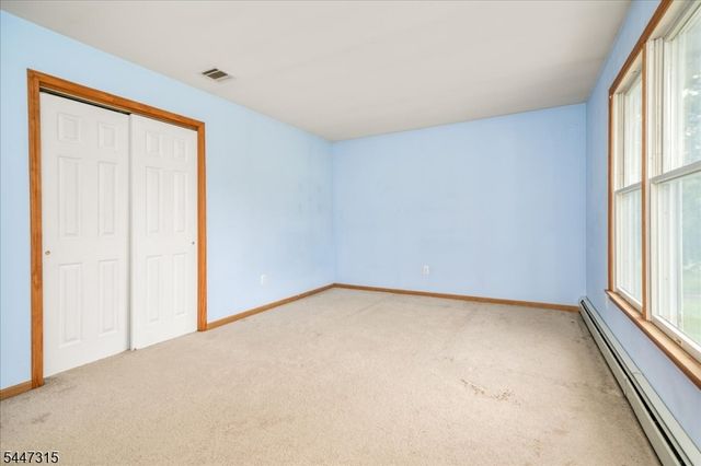 9 Carriage Ln, Hardyston Twp., NJ 07419