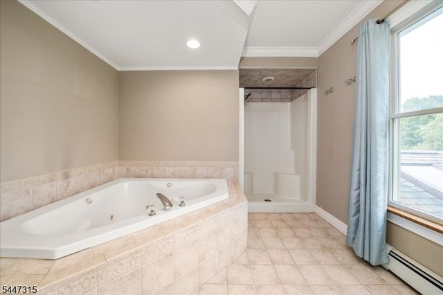 9 Carriage Ln, Hardyston Twp., NJ 07419