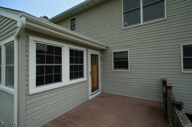 9 Carriage Ln, Hardyston Twp., NJ 07419