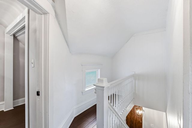 721 Simon Avenue, Saint Paul, MN 55117