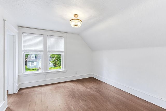 721 Simon Avenue, Saint Paul, MN 55117
