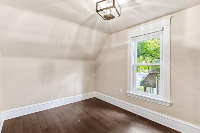 721 Simon Avenue, Saint Paul, MN 55117