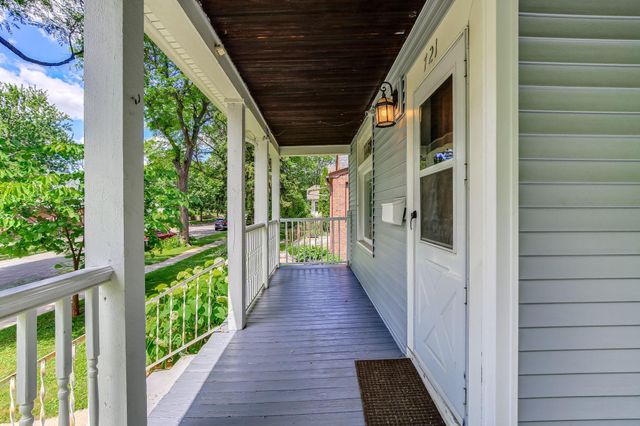 721 Simon Avenue, Saint Paul, MN 55117