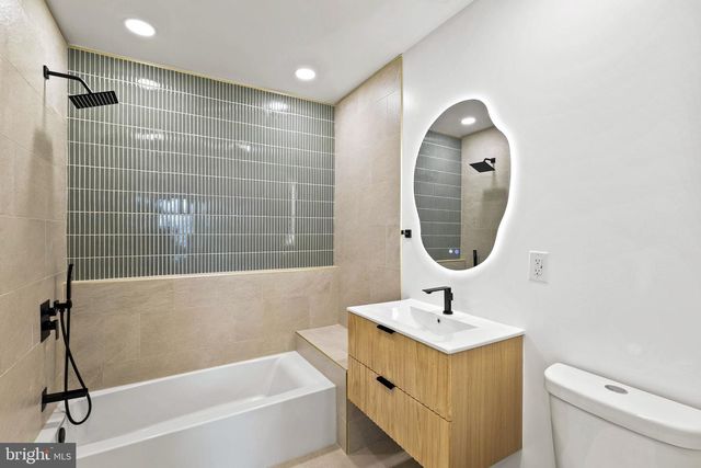 1711 N 4TH ST, Philadelphia, PA 19122