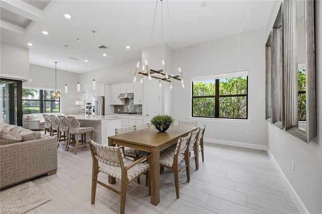2764 Amaranda CT, Naples, FL 34114
