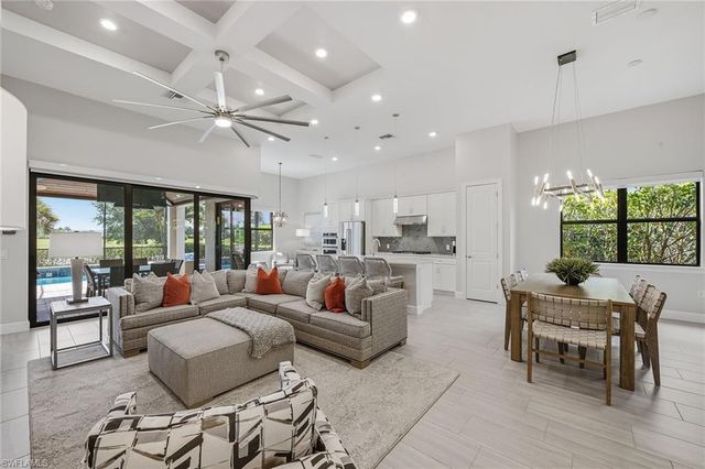 2764 Amaranda CT, Naples, FL 34114