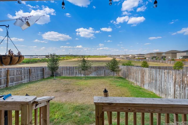 10627 Brady Creek Camp, San Antonio, TX 78252