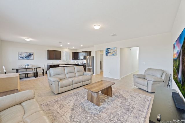 10627 Brady Creek Camp, San Antonio, TX 78252