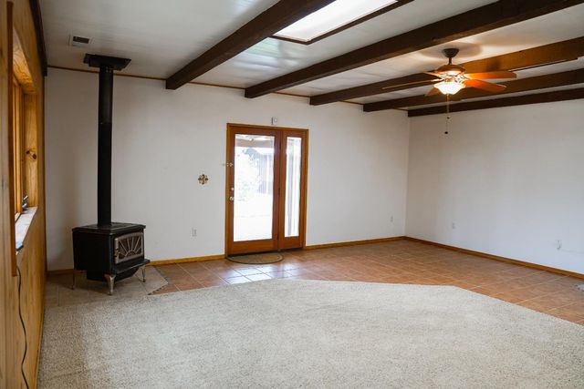 2104 W Magnolia Avenue, Caruthers, CA 93609