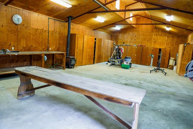 2104 W Magnolia Avenue, Caruthers, CA 93609