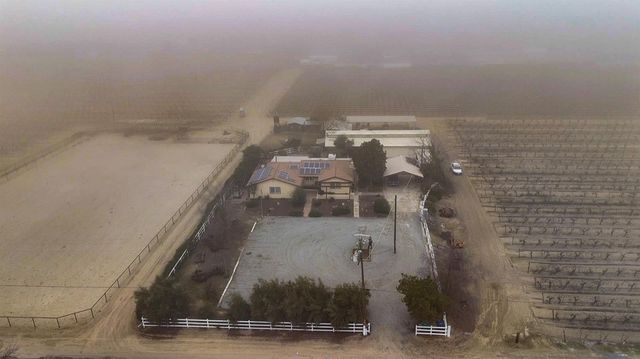 2104 W Magnolia Avenue, Caruthers, CA 93609