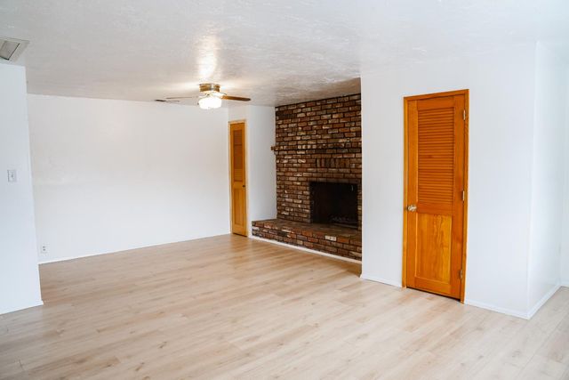 2104 W Magnolia Avenue, Caruthers, CA 93609