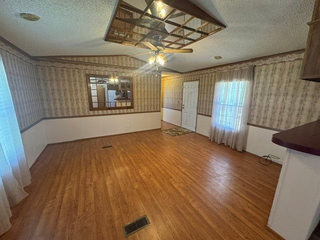 479 Horseshoe Bend Rd, Linden, TN 37096