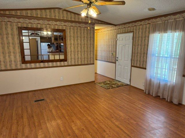479 Horseshoe Bend Rd, Linden, TN 37096