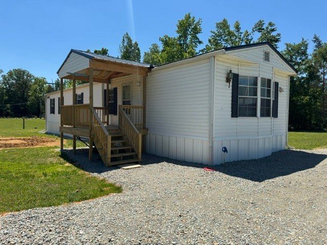479 Horseshoe Bend Rd, Linden, TN 37096