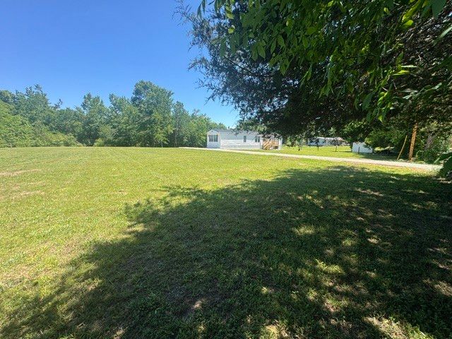 479 Horseshoe Bend Rd, Linden, TN 37096