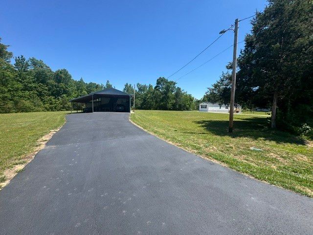 479 Horseshoe Bend Rd, Linden, TN 37096