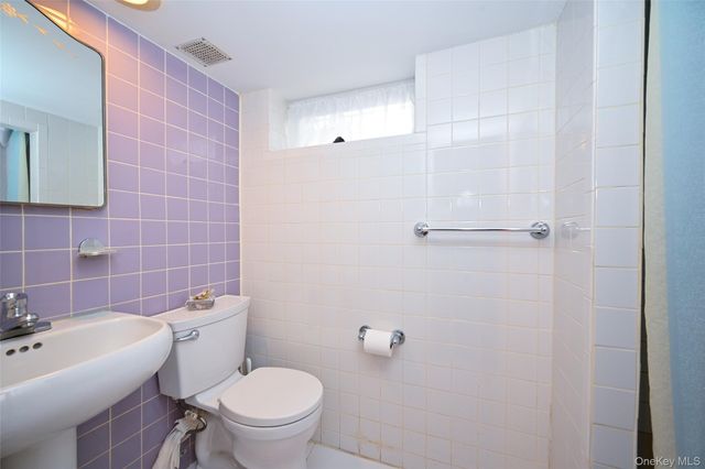 75-64 180th Street, Fresh Meadows, NY 11366