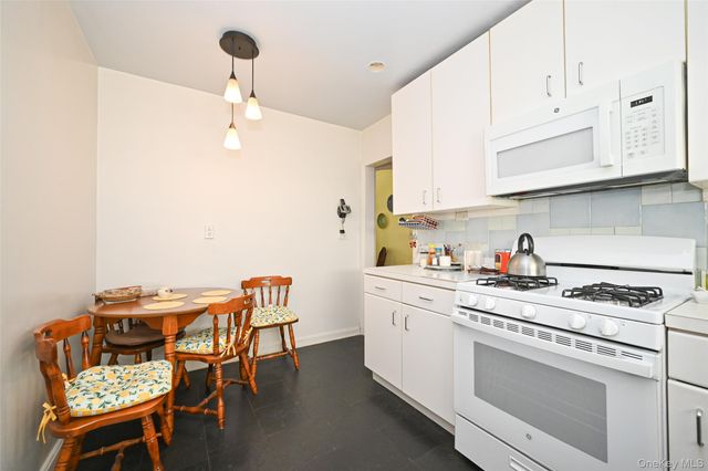 75-64 180th Street, Fresh Meadows, NY 11366