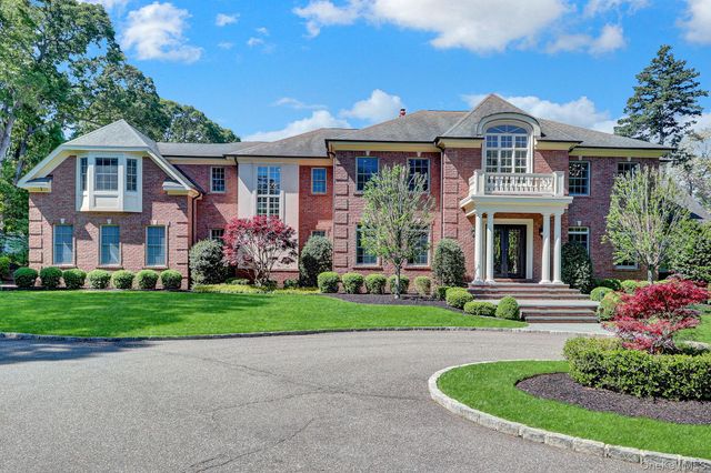 36 Old Field Road, Setauket, NY 11733