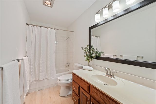 6622 Hunters Ridge Drive, Dallas, TX 75248