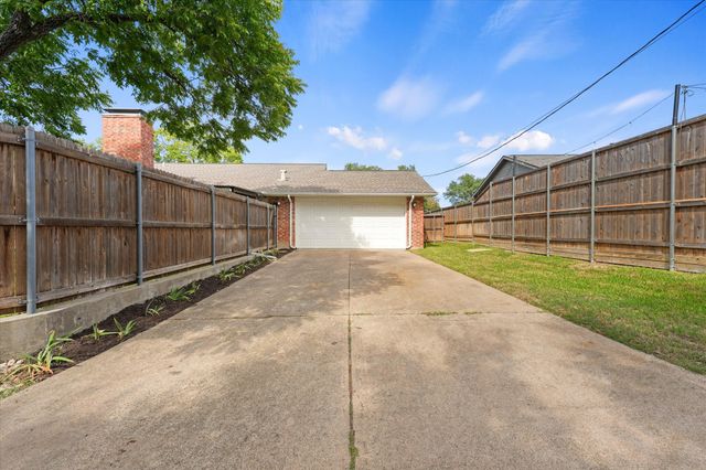 6622 Hunters Ridge Drive, Dallas, TX 75248