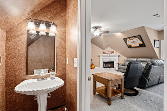 601 Ward Cir, Old Hickory, TN 37138