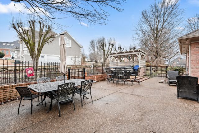 601 Ward Cir, Old Hickory, TN 37138