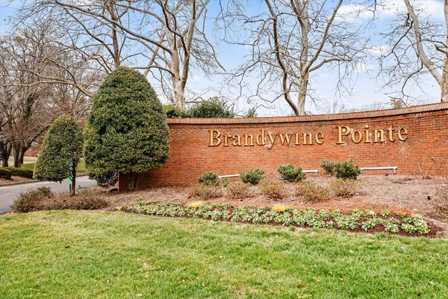 601 Ward Cir, Old Hickory, TN 37138