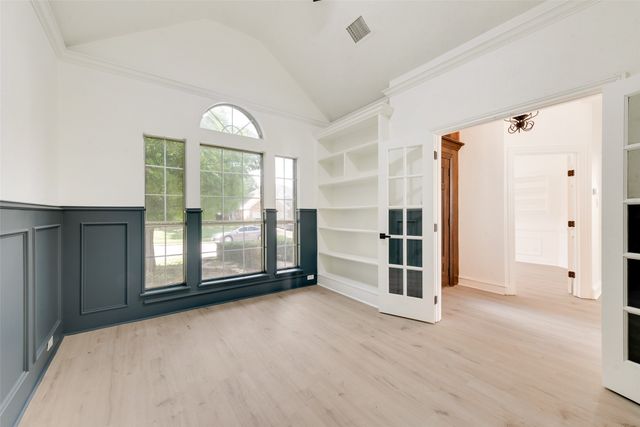 8209 Shoshoni Drive, Arlington, TX 76002