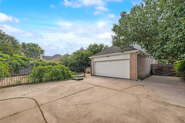 8209 Shoshoni Drive, Arlington, TX 76002