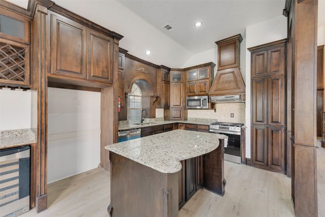 8209 Shoshoni Drive, Arlington, TX 76002