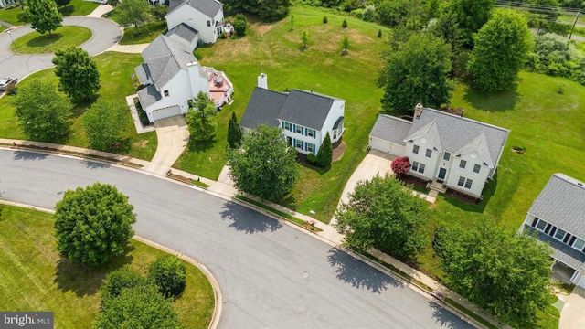 20893 FOWLERS MILL CIR, Ashburn, VA 20147