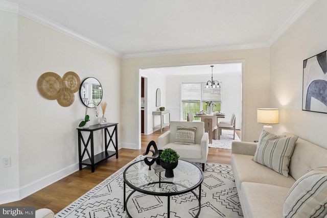 20893 FOWLERS MILL CIR, Ashburn, VA 20147