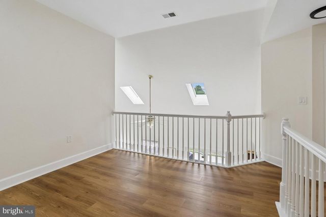 20893 FOWLERS MILL CIR, Ashburn, VA 20147
