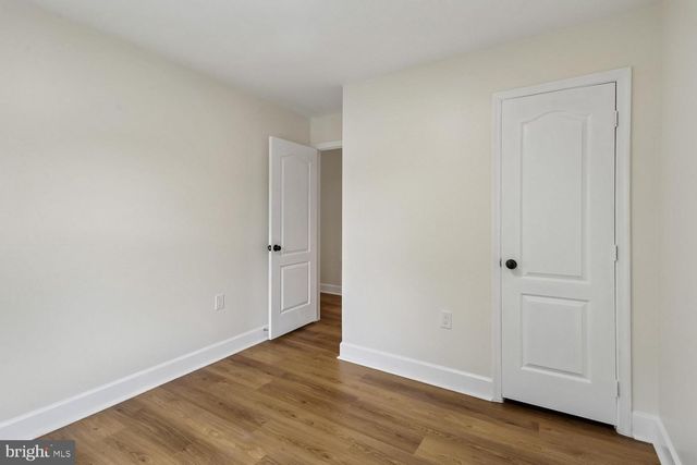 20893 FOWLERS MILL CIR, Ashburn, VA 20147