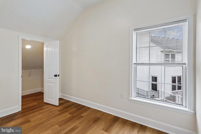 20893 FOWLERS MILL CIR, Ashburn, VA 20147