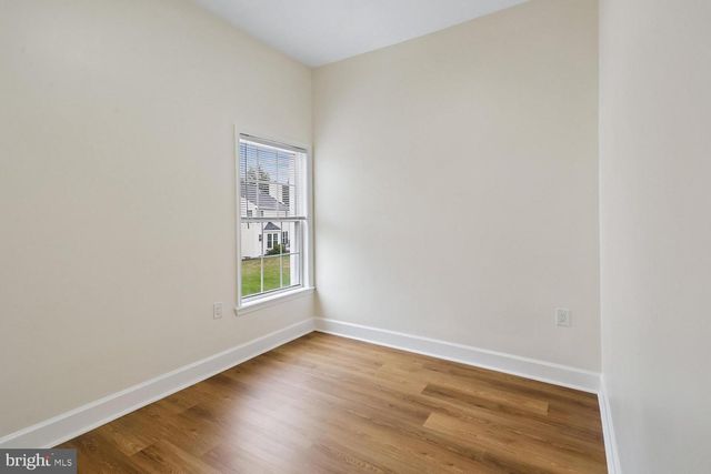20893 FOWLERS MILL CIR, Ashburn, VA 20147