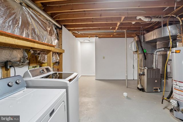 20893 FOWLERS MILL CIR, Ashburn, VA 20147