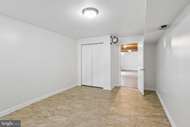 20893 FOWLERS MILL CIR, Ashburn, VA 20147