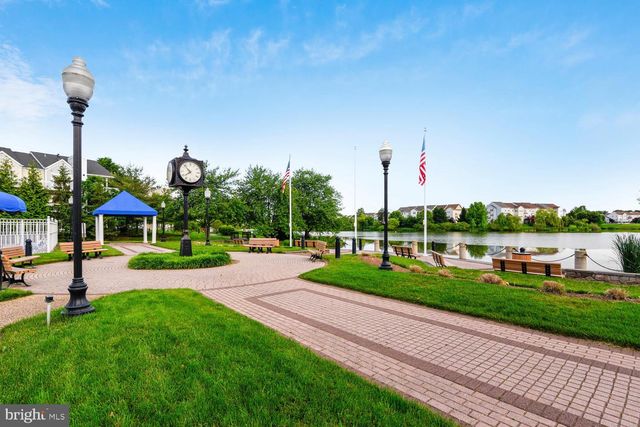 20893 FOWLERS MILL CIR, Ashburn, VA 20147
