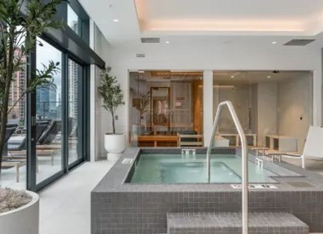 350 N Canal Street 1209, Chicago, IL 60606