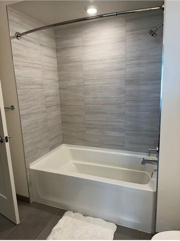 350 N Canal Street 1209, Chicago, IL 60606