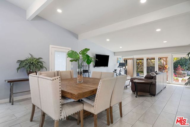 11332 Loch Lomond Road, Los Alamitos, CA 90720