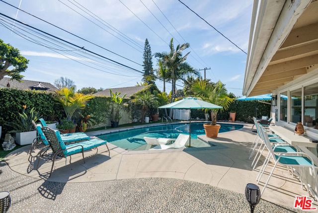 11332 Loch Lomond Road, Los Alamitos, CA 90720