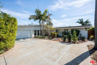 11332 Loch Lomond Road, Los Alamitos, CA 90720