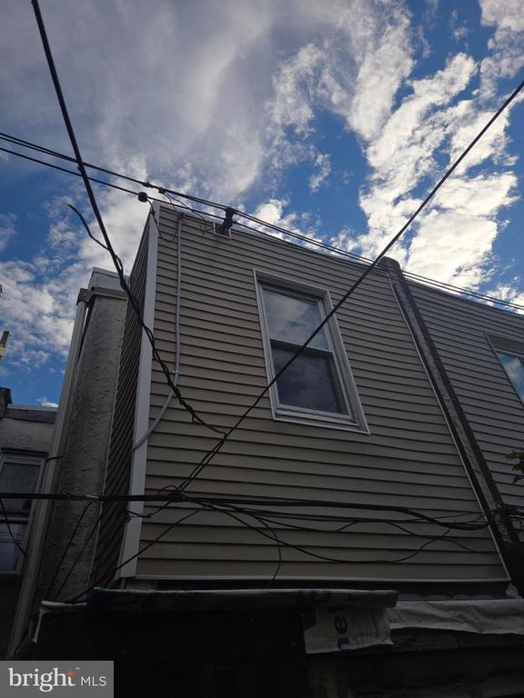 113 W WISHART ST, PHILADELPHIA, PA 19133 — photo 4
